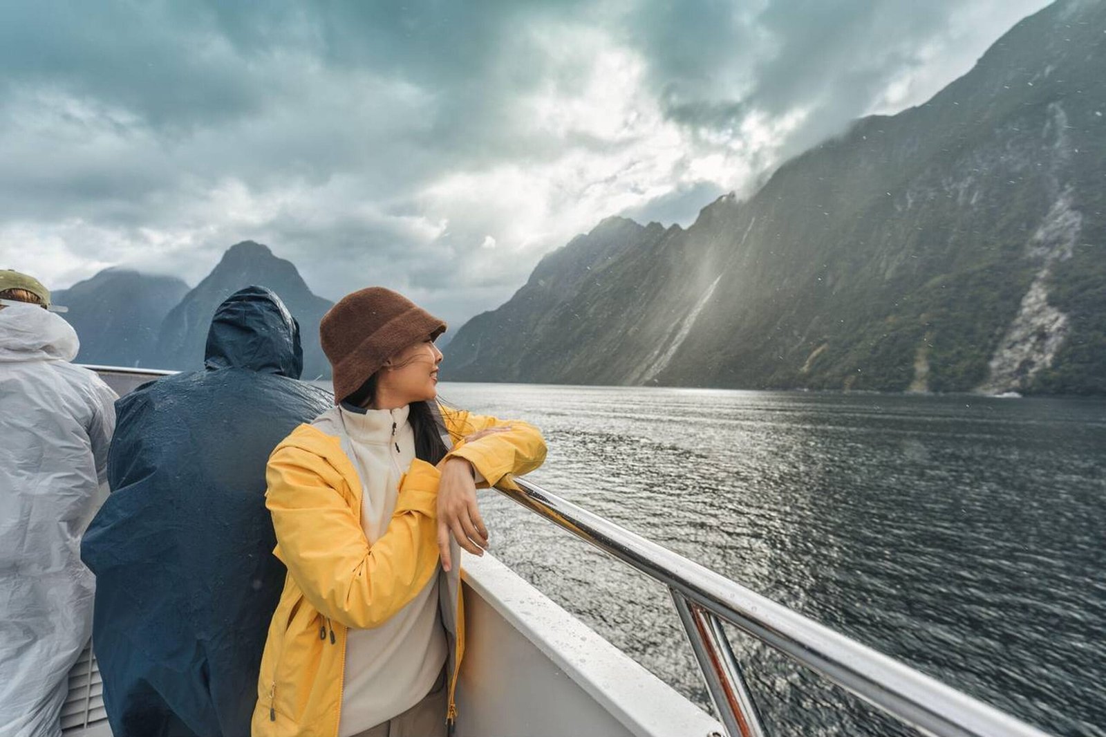 Scenic boat cruise in Milford Sound, Fiordland National Park, New Zealand