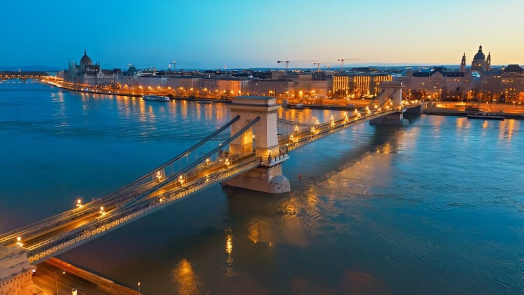 The Chain Bridge lit up at night over the Danube River